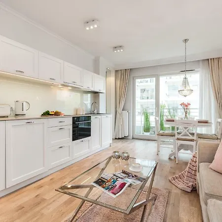 Black&white - Silver House Apartment