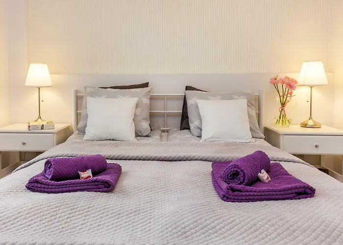 Black&white - Silver House